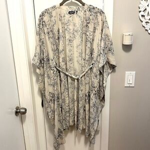 Tildon Nordstrom Floral Beaded Kimono Cardigan Wrap S/XS Oversized Beige Navy
